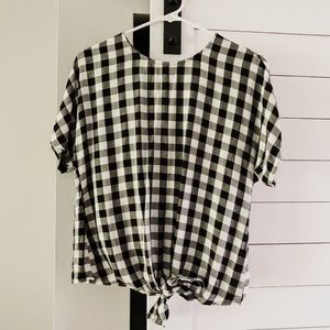 Gingham Knotted Tee